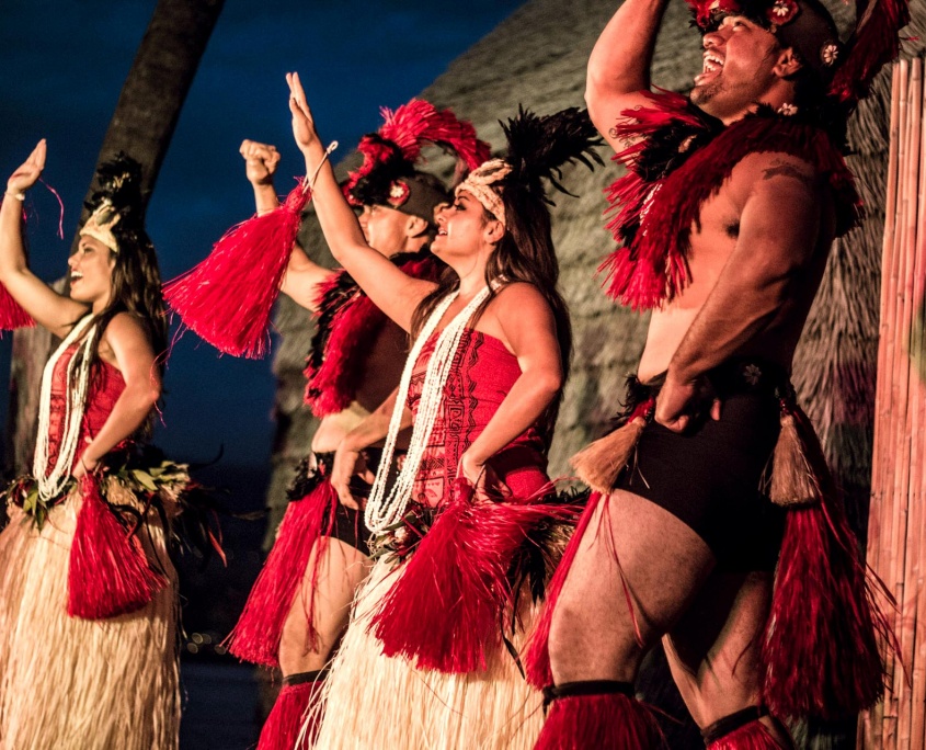 polynesian-dancers-island-breeze-luau-big-island polynesian dancers island breeze luau big island