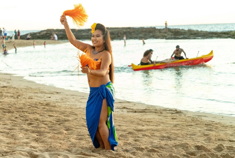 Paradise Cove Luau Beach Hulu And Canoe Oahu