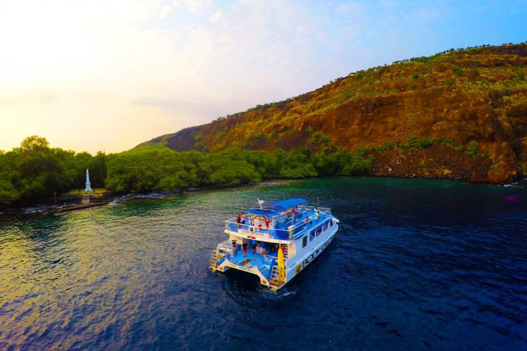 Bodyglovehawaii Captain Cook Moniment View Boat