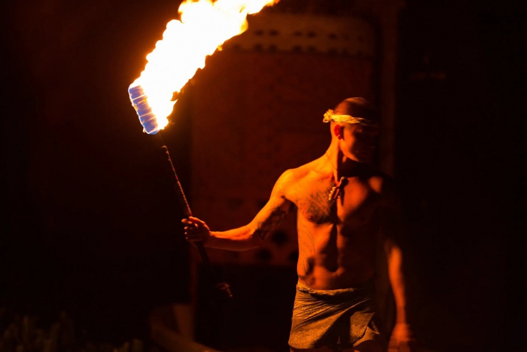 enjoy spectacular performances by hula and fire dancers legends of hawaii luau hilton waikoloa