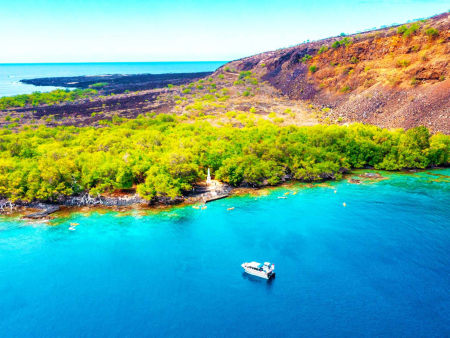 Guided Snorkeling Adventure Along The Coast Of Kealakekua Bay Captain Cook Snorkeling Cruises