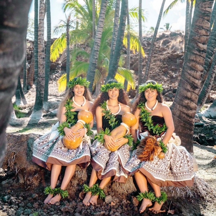 luau entertainment island breeze