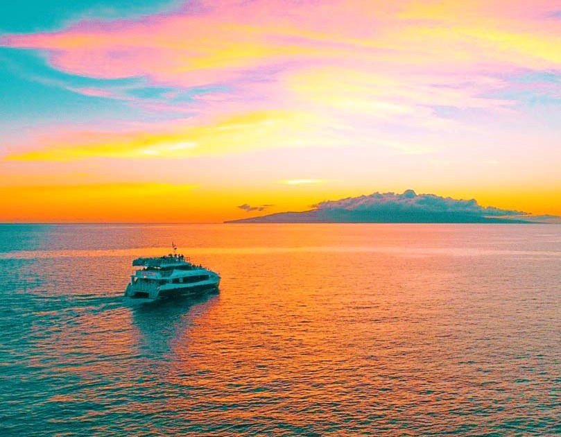 pink sky at night sailors delight calypso maui sunset dinner cruise