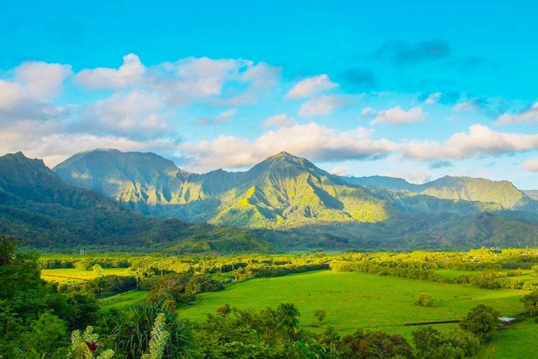 polyad kauai movie tv tour to scenic hanalei kauai hanalei valley mountain range