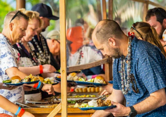 Royal Kona Luau Food Court Slider