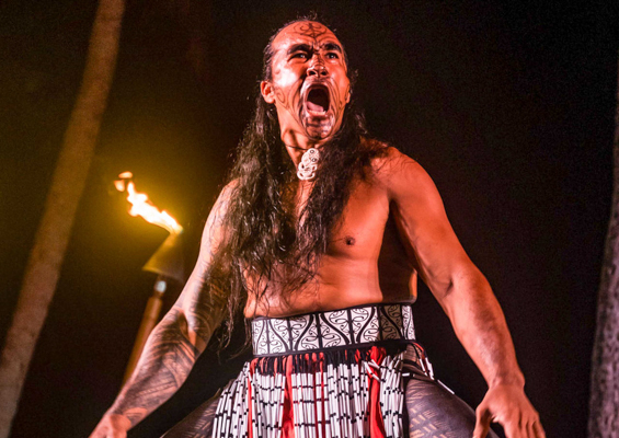 Royal Kona Luau Leader Dancer Slider