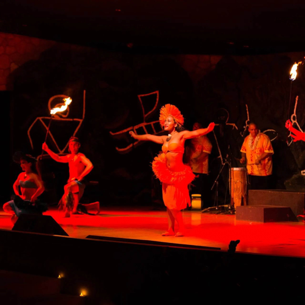 Watch The Amazing History Of Hawaii Island Unfold With Pulsating Drums And Blazing Flames Legends Of Hawaii Luau Hilton Waikoloa 