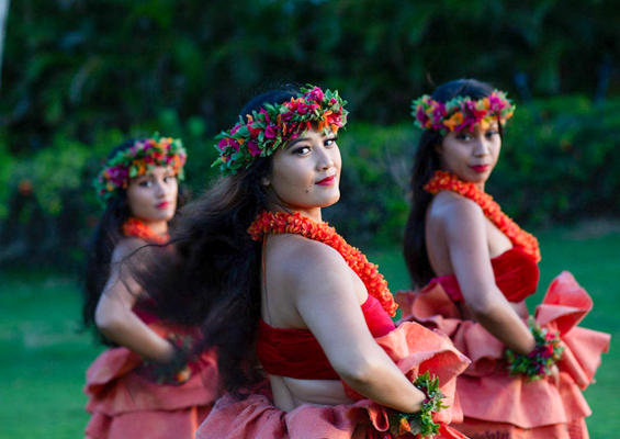 Grandwailea Grand Wailea Luau Dancer Slider