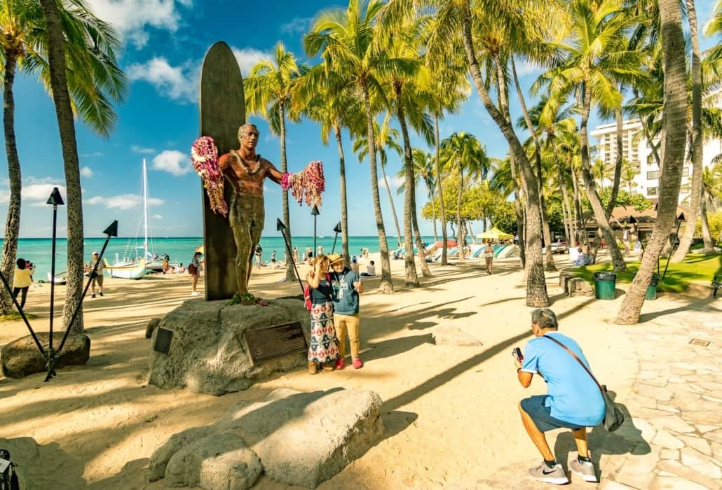 hawaii five 0 tour in oahu - scott caan leaving hawaii 5 0