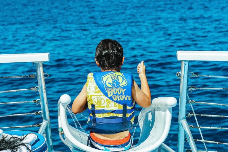 deluxe kona snorkeling tour and dolphin watch body glove hawaii