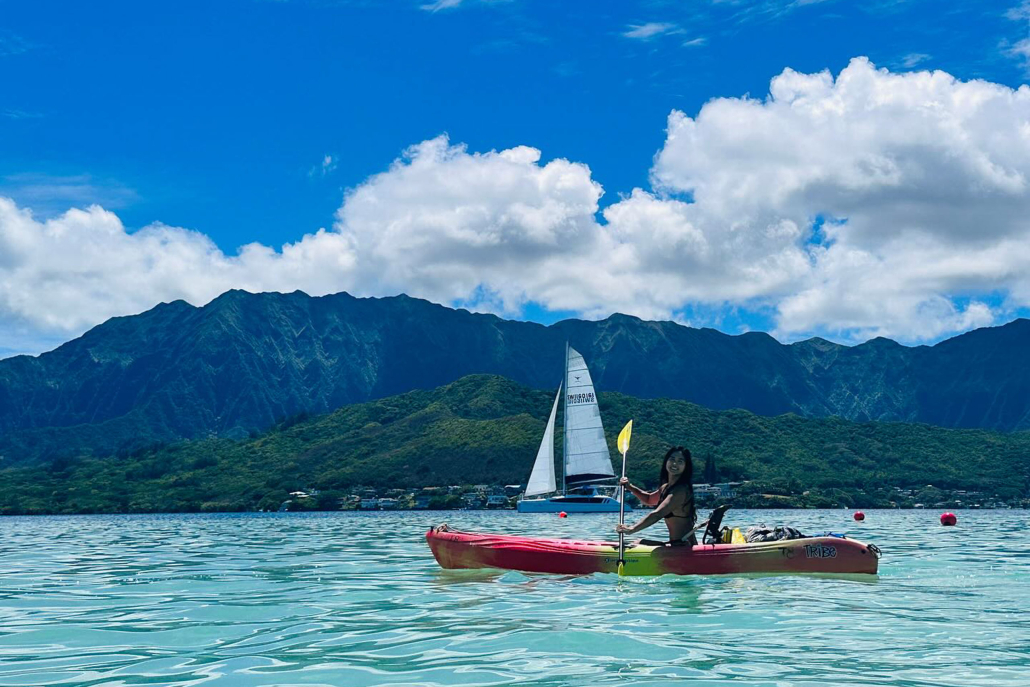 Holokaiadventures Kaneohe Bay Kayak Rentals Woman Enjoy The Bay