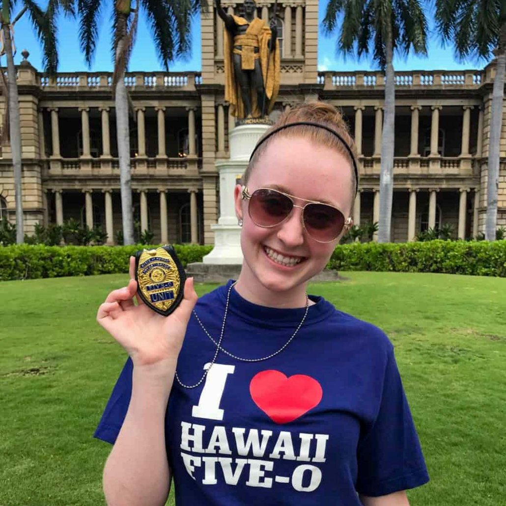 Lunchatmcgarretts Hawaii Five O Tour Girl With T Shirt