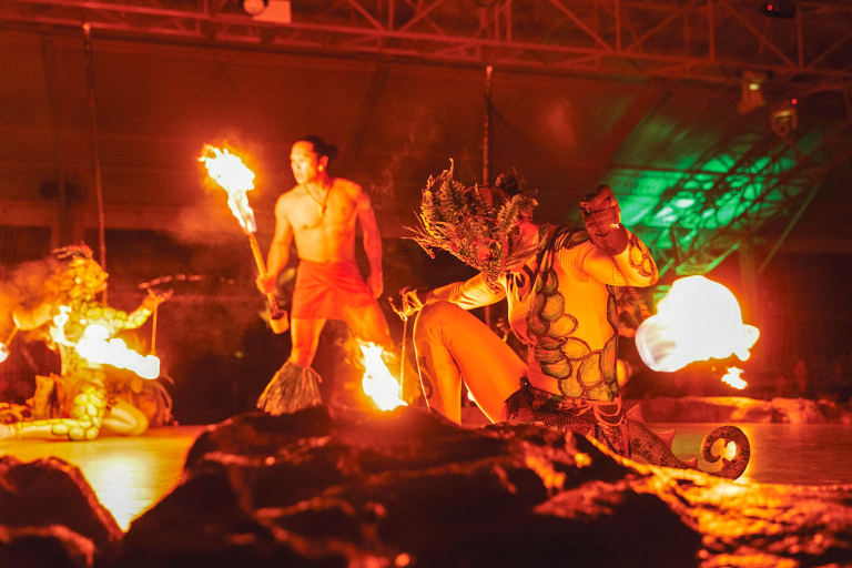 Luaukalamaku Feature Luau Kalamaku Fire Performance