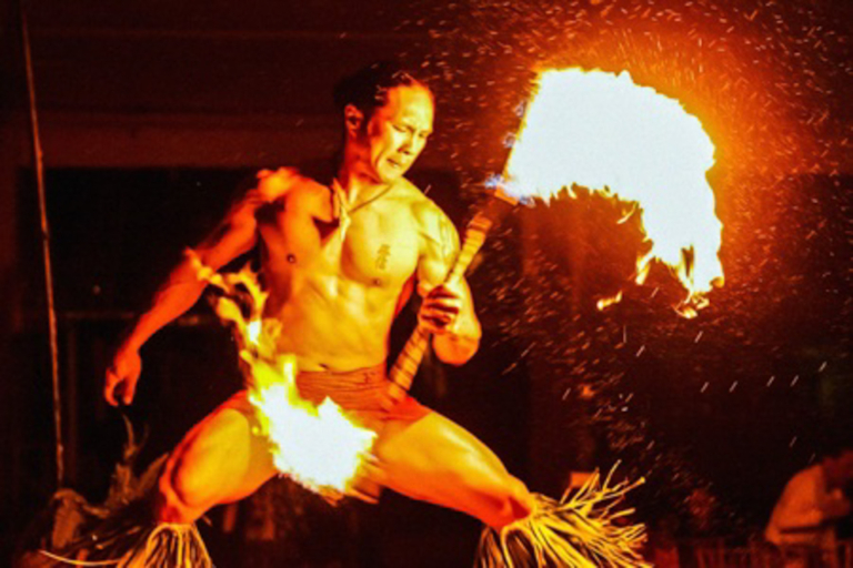 Stunning Experiences At Hawaiians Most Popular Luau Feature