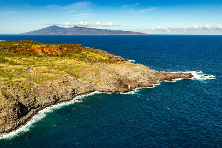 Helicopter Tour Maui West Maui Nakalele Blowhole and Molokai