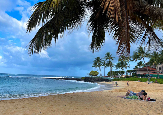 Aulii Luau At Poipu Beach Front View Slider