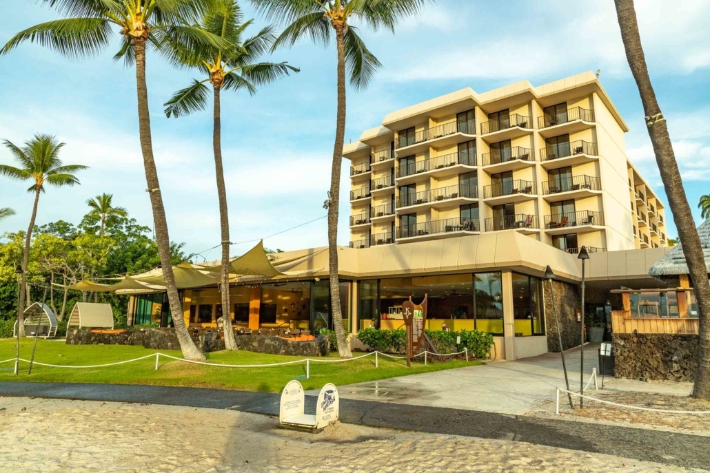 Kamehameha Hotel and restaurant From Beach Big Island