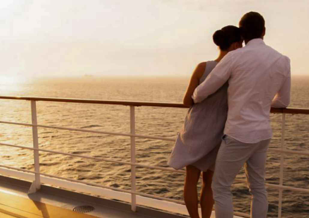 Oceanjoycruises Koolina Sunset Snorkel Cruise Couple Hugging Romantic X 