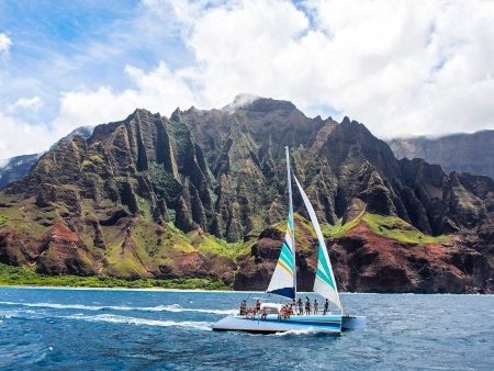 luxurious sailing catamaran kauai holo holo charters