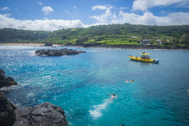 Oceanoutfittershawaii North Shore Summer Snorkel Raft Tour Guests Snorkeling