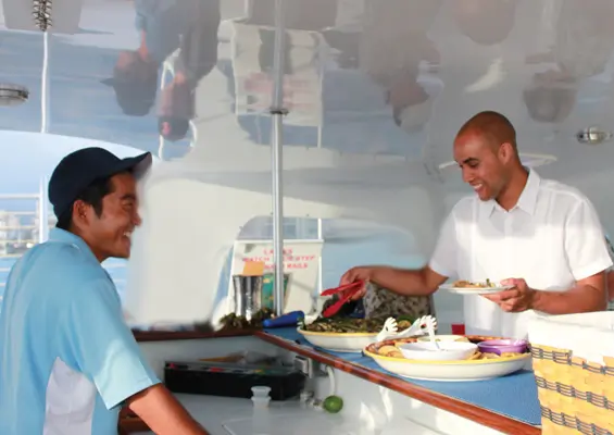 Portwaikikicruises Turtle Snorkel Sail With Lunch Slide