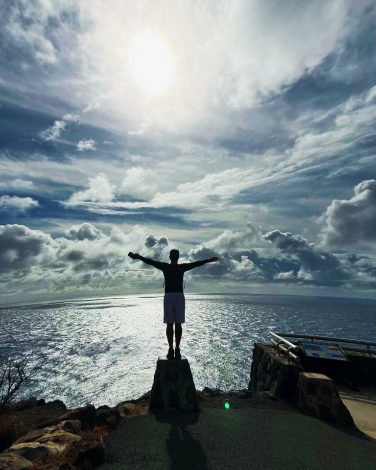 beautiful shot at the top of makapuu hike kaimanatours