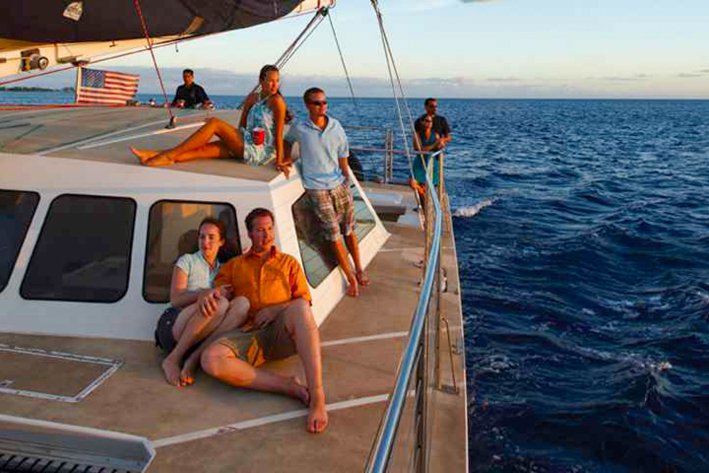 Hawaii Nautical Waikoloa Sunset Sail Enjoy Sunset Time With Friend 
