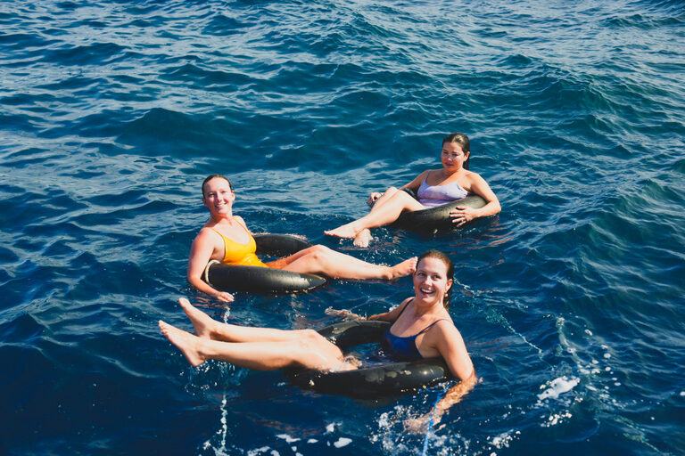 hawaii_nautical_waikoloa_snorkel_sail_with_lunch_feature_9