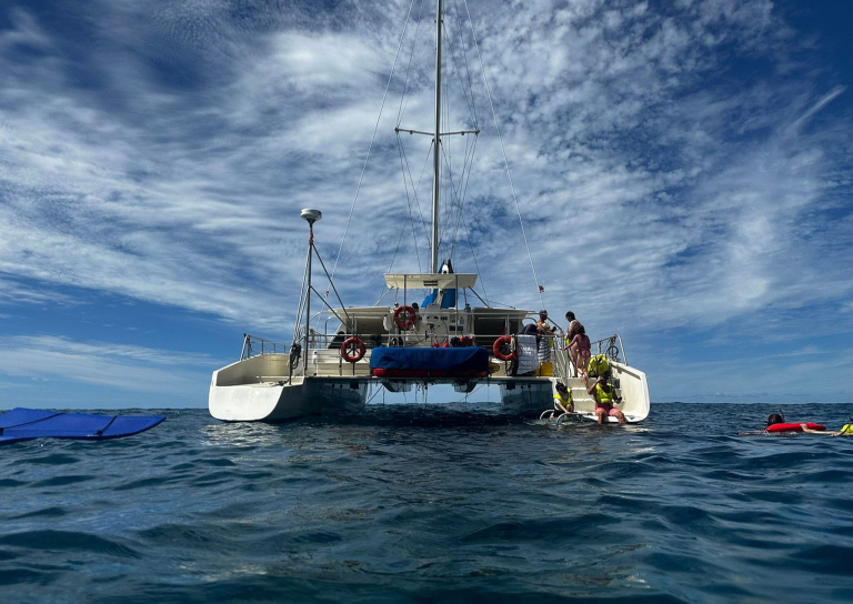 Hawaiinautical Waikoloa Sunset Sail Slide Boat