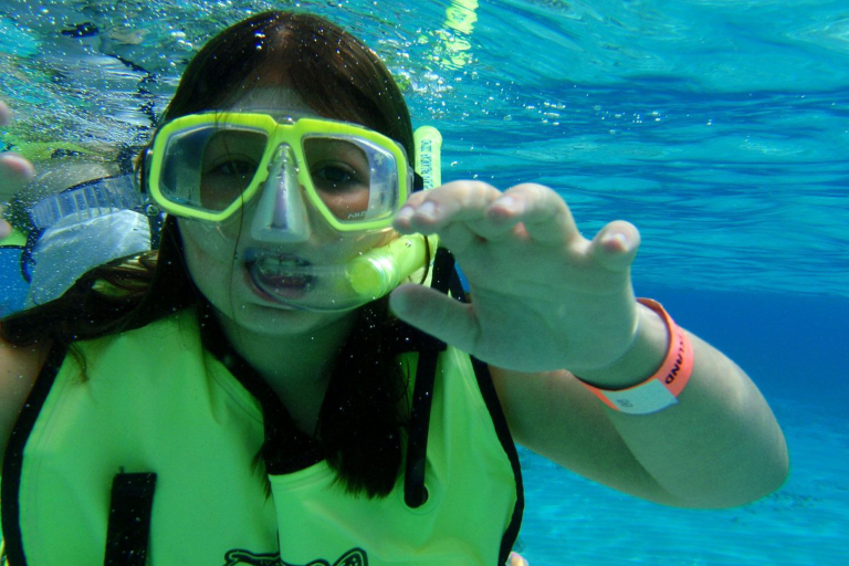 Kaimanatours Hanauma Bay Shuttle And Snorkel Gear Rental Kid Snorkel