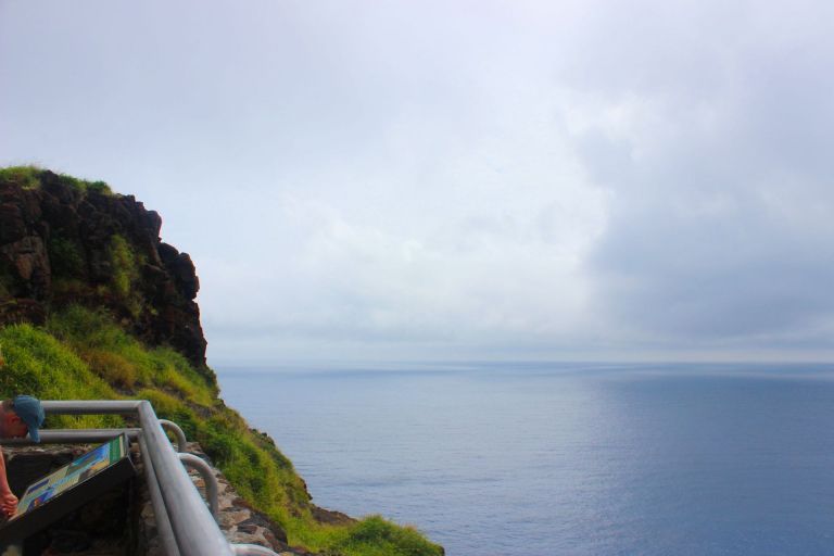 makapuu point lighthouse trail hike halona beautiful beach