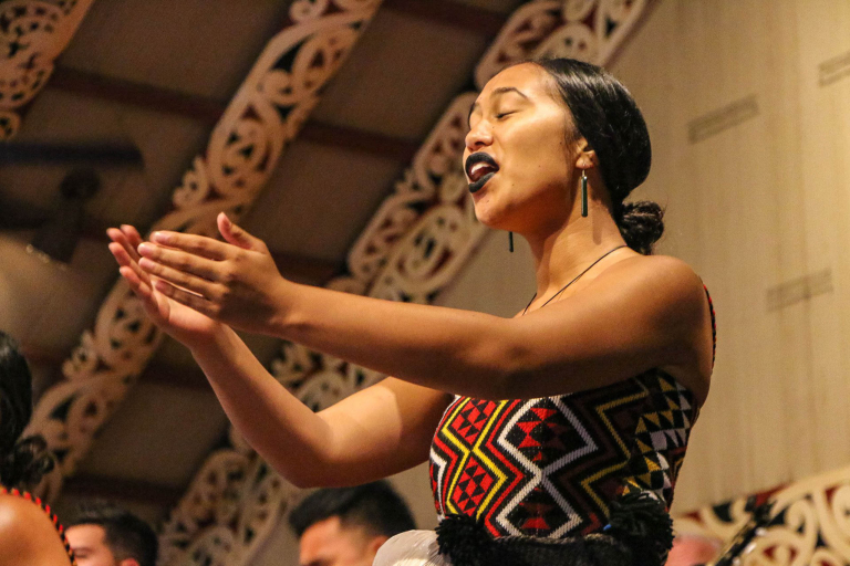 Oahu Island Photo Tour Maori Singer Cultural Center Slider 