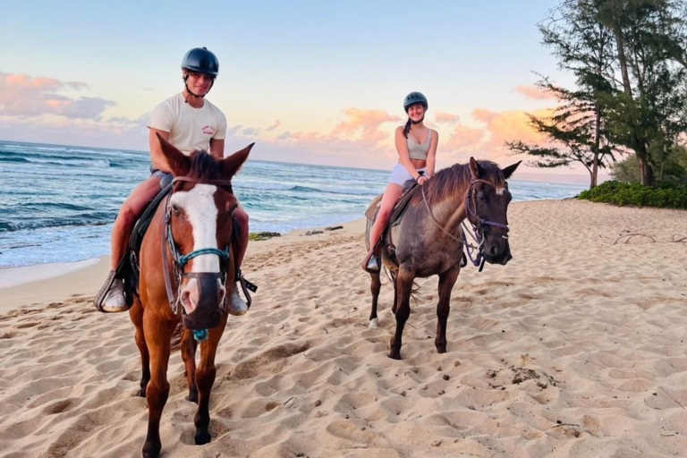 Oahuhorsebackrides North Shore Sunset Horseback Rides Feature Sunset Couple