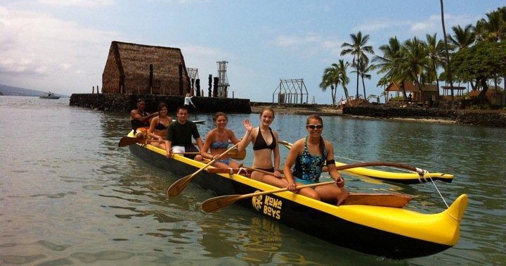 outrigger-canoe-ride outrigger canoe