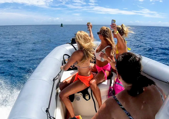 Theadventureboat Waikiki Private Small Boat Snorkel Slide Group Fun
