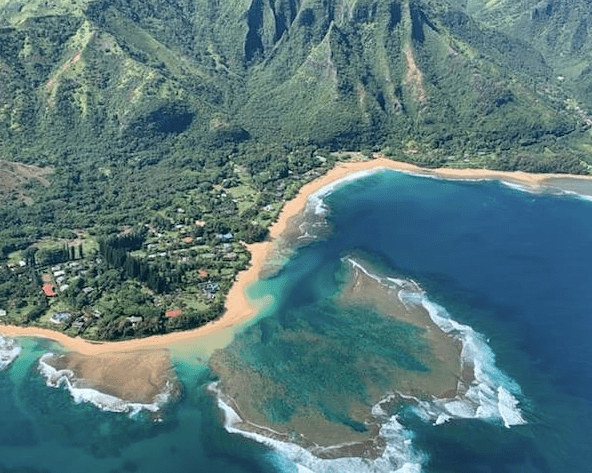 alii-air-tours-tunnels-beach AliiAirToursTunnelsBeach