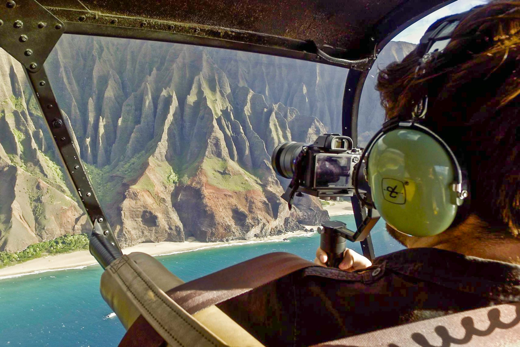 Maunaloahelicoptertours Oahu Pro Photography Helicopter Flight 