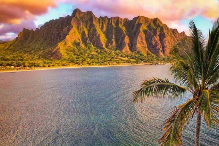 Beautiful Kualoa Mountain Range From Mokolii Island Kualoa Ranch 