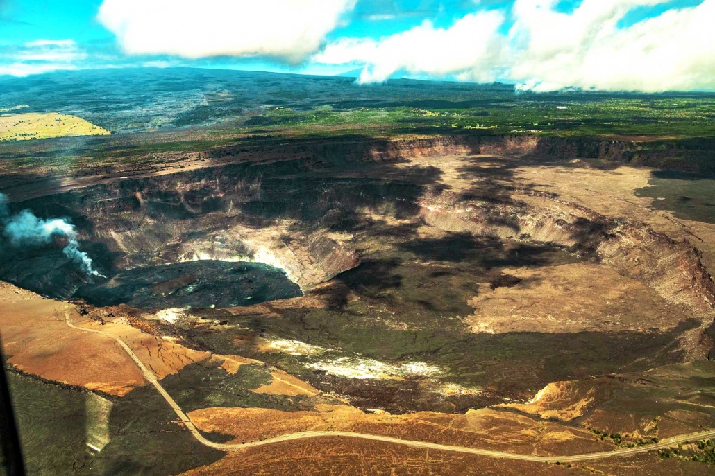 beautiful views of volcanoes national park helicopter kilauea caldera big island hawaii
