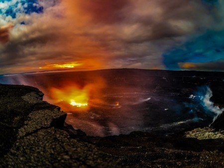 enjoy the best sightseeing volcanoes big island