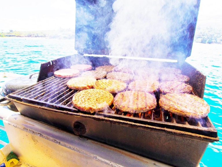 hot bbq grilled lunch maui magic snorkel