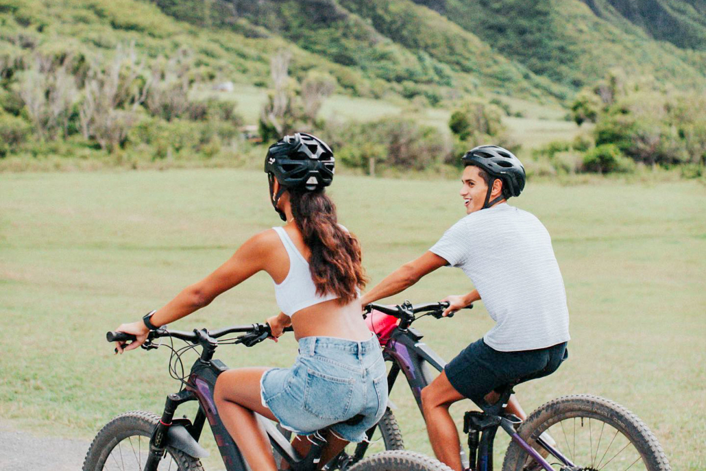 Kualoa Jurassic Valley E Mountain Bike Explore The Trails Couple