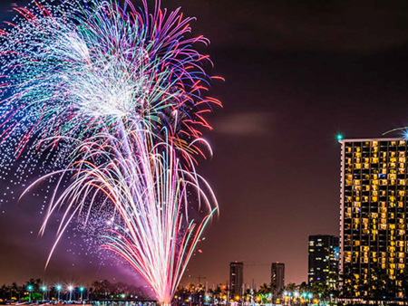 Portwaikikicruises Fireworks Dinner Cruise Big Firework