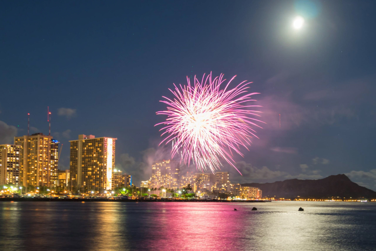 Portwaikikicruises Fireworks Dinner Cruise Firework 