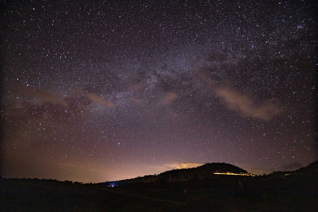 Milky-way-night-sky-Haleakala-Maui-Hawaii