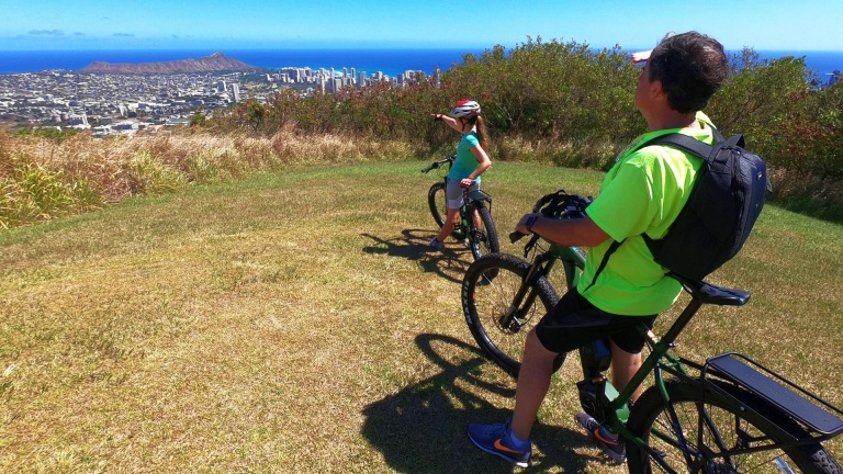 DiamondHeadAndHonoluluCityViewsOahuE bikeTour