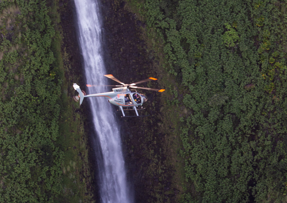 Paradisecopters Slide Cliff Faces On Kohala Coast