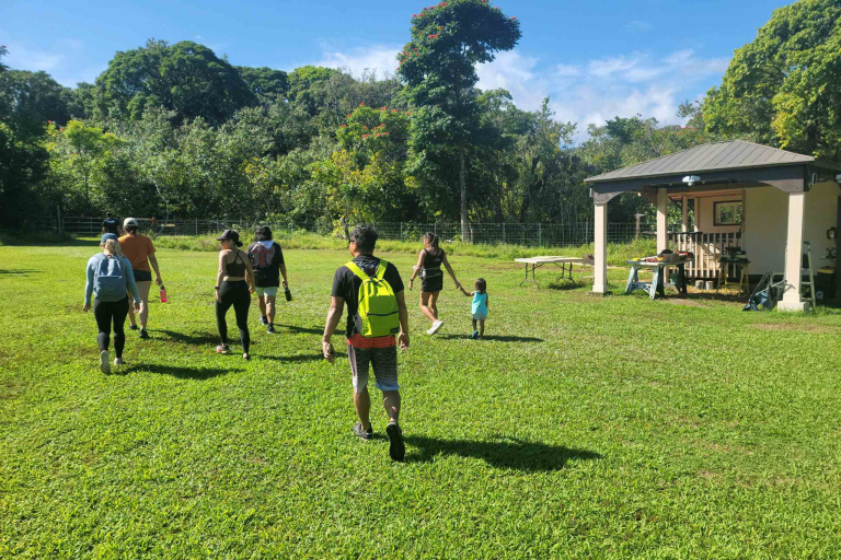 Private Maui Hike Tourists