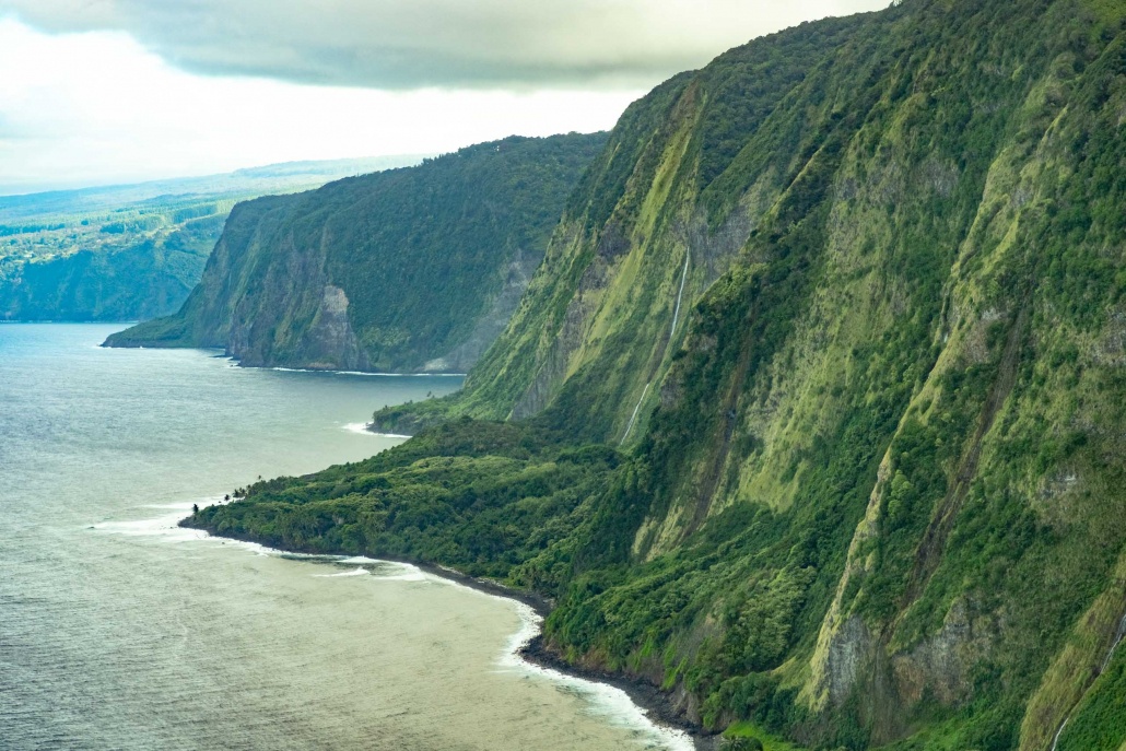 Kohala-Coast-Helicopter-Tour-Ocean-Cliffs-and-Waterfalls-Big-Island