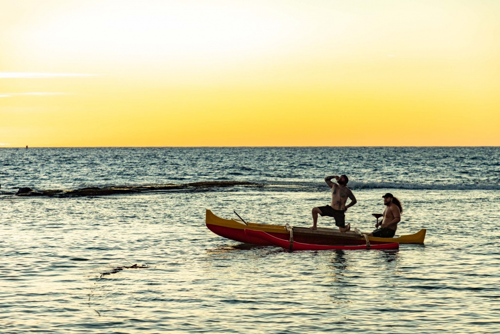 Paradise-Cove-Luau-Beach-Canoe-Performers-on-Ocean-Oahu